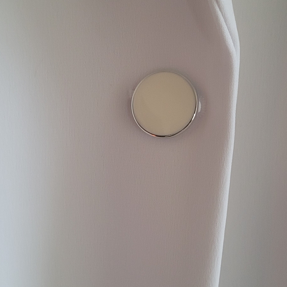 Susan Graver White Short Sleeve Blazer - Picture 4 of 7